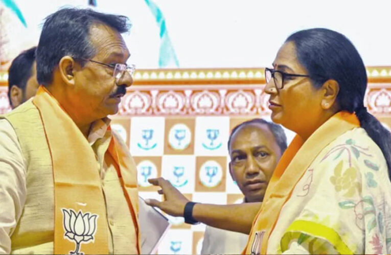 दिल्ली की राजनीति में बड़ा उलटफेर! 16 पार्षदों के साथ इस पार्टी का BJP में विलय, जानें पूरा मामला