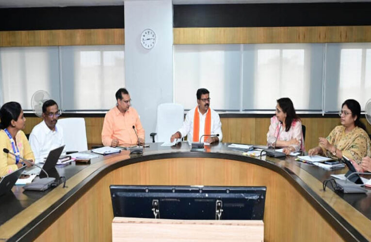 रायपुर : छत्तीसगढ़ में एआई (AI) तकनीक से होगा पीएमजीएसवाई सड़कों का निरीक्षण- उप मुख्यमंत्री विजय शर्मा का बड़ा फैसला