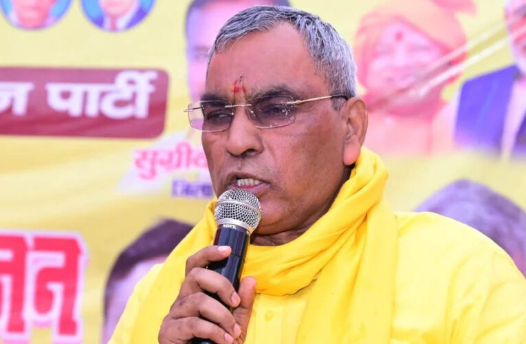 दलित महिला की जमीन से ‘करंट वाले तार’ तक… सपा सांसद के बहाने अखिलेश को राजभर ने घेरा