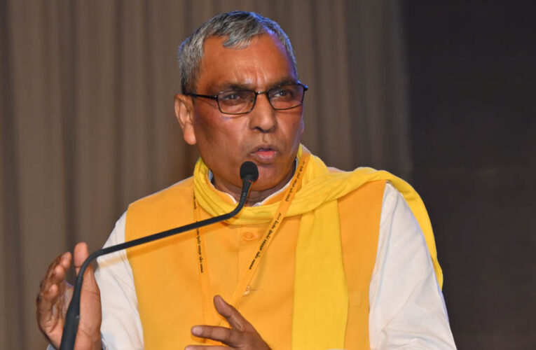 श्रीकृष्ण से लेकर वोट बैंक तक… अखिलेश पर ओपी राजभर के ताबड़तोड़ सवाल