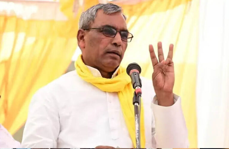 मऊ विवाद पर भड़के ओपी राजभर, अखिलेश से बोले— ‘अपने जातीय गुंडों को संभालिए’