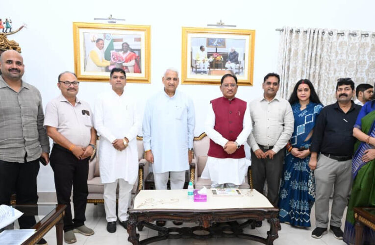 मुख्यमंत्री विष्णुदेव साय से लघु उद्योग भारती के प्रतिनिधिमंडल ने की सौजन्य मुलाकात : 14वें इंडिया इंडस्ट्रियल फेयर की तैयारियों पर हुई चर्चा