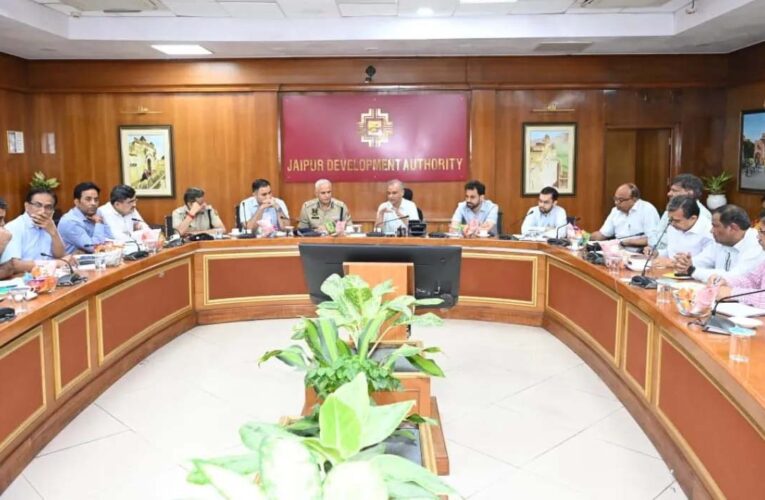 जयपुर में फुटपाथ होंगे अतिक्रमण मुक्त, फ्लाईओवर के नीचे बनेगी नई पार्किंग व्यवस्था