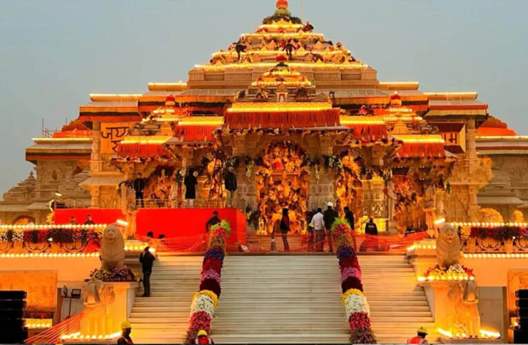 विपक्ष के ‘फर्जी नैरेटिव’ की राजनीति… यूपी में किसे मिल रहा फायदा?