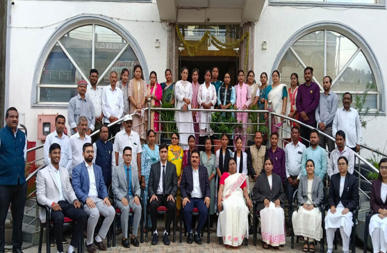 पैरालीगल वॉलेंटियर्स को साइबर सुरक्षा एवं ई-कोर्ट सेवाओं का दिया गया प्रशिक्षण