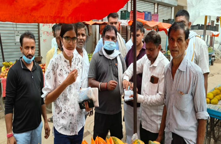 मुरैना की पुरानी सब्जी मंडी में नगर निगम का बड़ा एक्शन, अतिक्रमण हटाया, दुकानदारों के चालान काटे