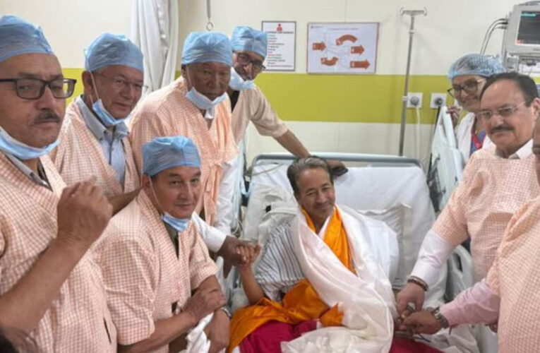 26 दिन बाद खत्म हुआ सोनम वांगचुक का अनशन, जेपी नड्डा और जितेंद्र सिंह से मुलाकात के बाद लिया फैसला