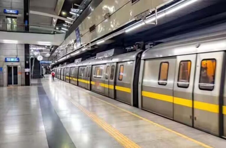 दिल्ली मेट्रो येलो लाइन पर बदलाव, हैदरपुर स्टेशन के दो एस्केलेटर बंद