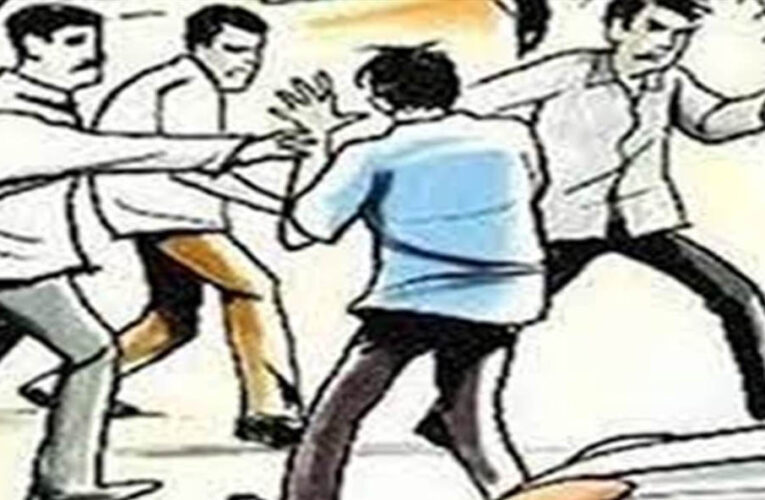 नीलबड़ रोड स्थित एचपीसीएल पेट्रोल पंप पर देर रात कर्मचारियों से मारपीट