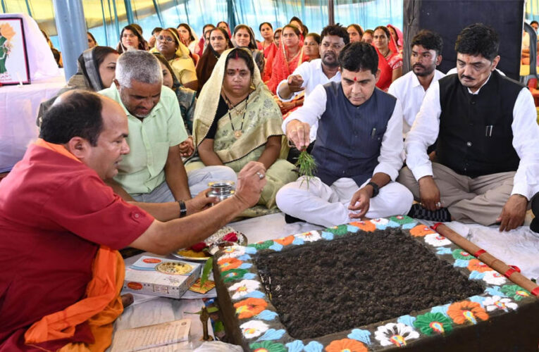 विकास का कोई विकल्प नहीं: मंत्री टंक राम वर्मा