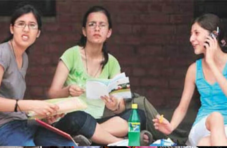 सेंट स्टीफंस कॉलेज में शॉर्ट्स पहनने पर रोक, छात्रों ने लगाया ‘मोरल पुलिसिंग’ का आरोप