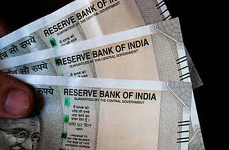 यूपी में क्षेत्र पंचायतों की निगरानी सख्त, लापरवाही पर अधिकारियों को चेतावनी