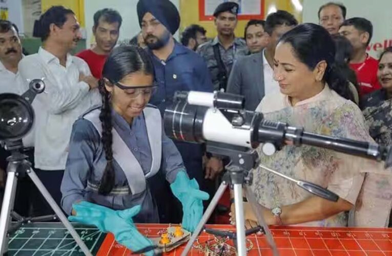 दिल्ली के सभी स्कूलों में गुड टच-बैड टच जागरूकता सत्र होंगे अनिवार्य