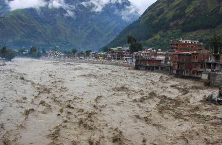 Himachal Rain: मॉनसून का कहर, 9 लोगों की मौत, 49 सड़कें बंद; बारिश-भूस्खलन से जनजीवन प्रभावित