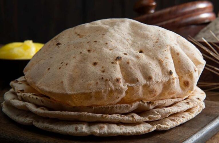बासी आटा रखने से बढ़ता वास्तु दोष, जानिए घर पर पड़ने वाले प्रभाव