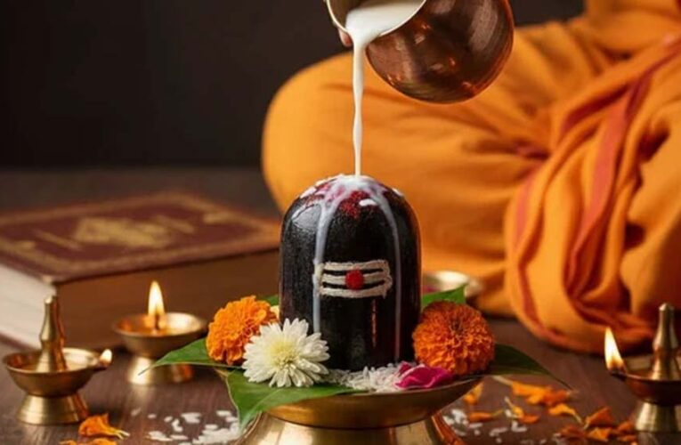 सावन 2026 की तारीखें घोषित, जानें कब शुरू होंगे सोमवार व्रत और कांवड़ यात्रा