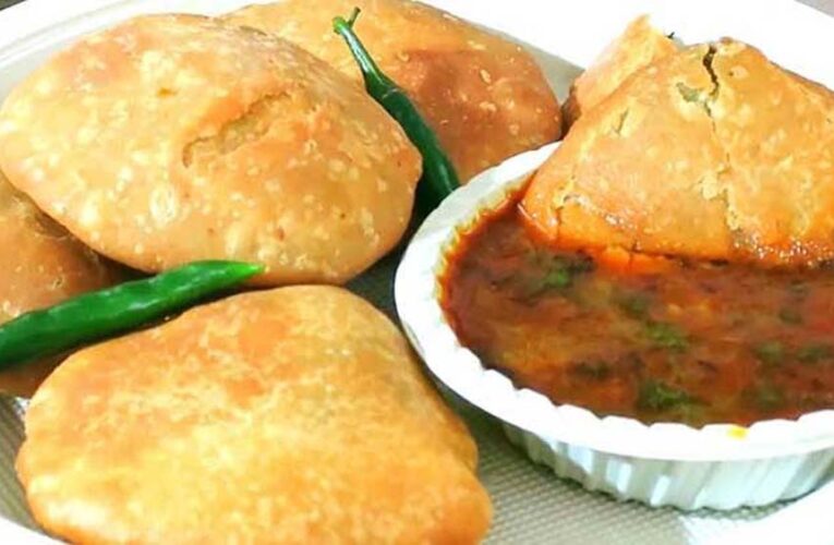 बिना दाल भिगोए बनाएं हलवाई जैसी खस्ता फरसान कचौड़ी, जानें आसान रेसिपी