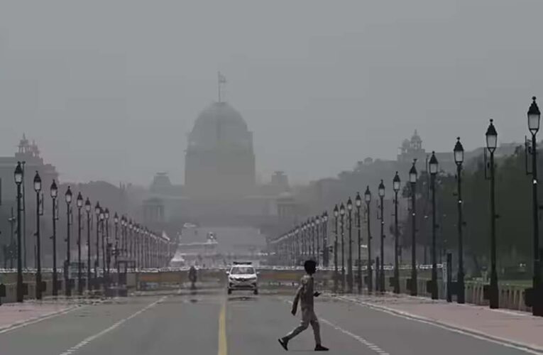 बारिश थमी तो दिल्ली की हवा बिगड़ी, AQI 48 से बढ़कर 294 पहुंचा