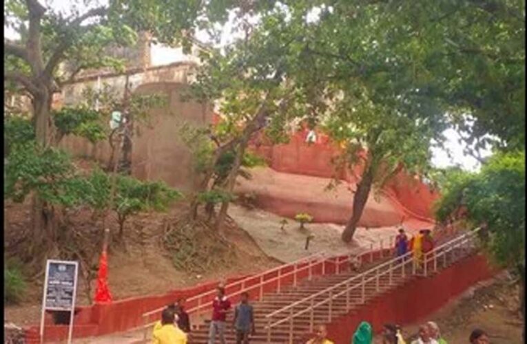 मणिपर्वत से शुरू होता अयोध्या का विश्वप्रसिद्ध झूलनोत्सव, सावन में उमड़ती आस्था