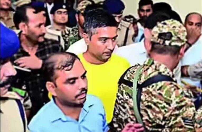 CG शराब घोटाला: चैतन्य बघेल को सुप्रीम कोर्ट से बड़ी राहत, जमानत चुनौती वाली याचिकाएं खारिज