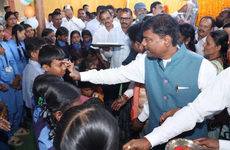 भानपुरी में हर्षोल्लास के साथ मनाया गया शाला प्रवेश उत्सव