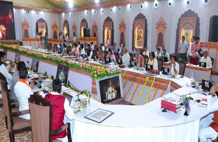 MP कैबिनेट ने UCC को दी मंजूरी, लिव-इन रजिस्ट्रेशन अनिवार्य, आदिवासियों को रखा बाहर