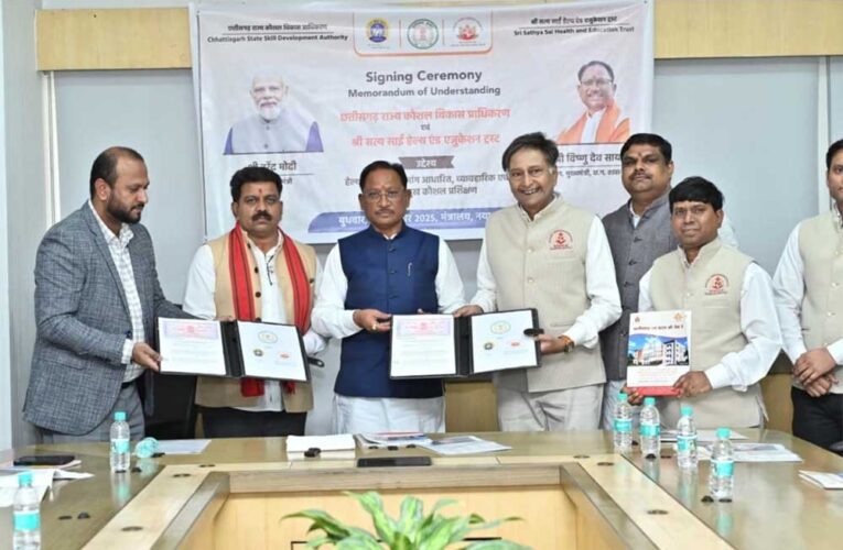 विश्व युवा कौशल विकास दिवस: लगभग 5 लाख युवाओं को कौशल प्रशिक्षण, 2.74 लाख से अधिक को मिला रोजगार
