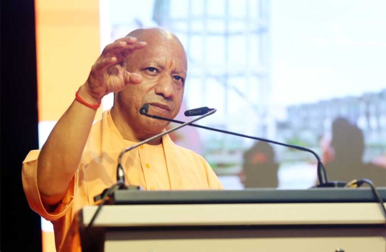 उत्तर प्रदेश बनेगा गो आधारित अर्थव्यवस्था का केंद्र, हर जिले में लगेंगे 1,000 से अधिक बायोगैस प्लांट