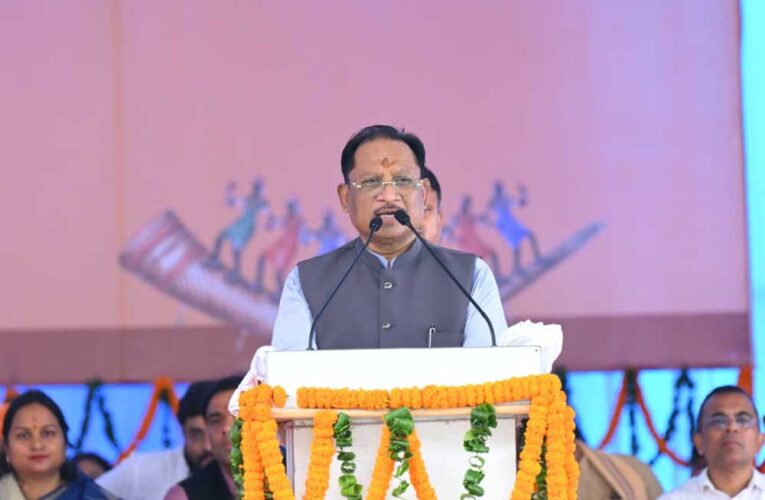 मुख्यमंत्री  विष्णुदेव साय ने बम्हनीडीह के विकास की नई यात्रा का किया शुभारंभ