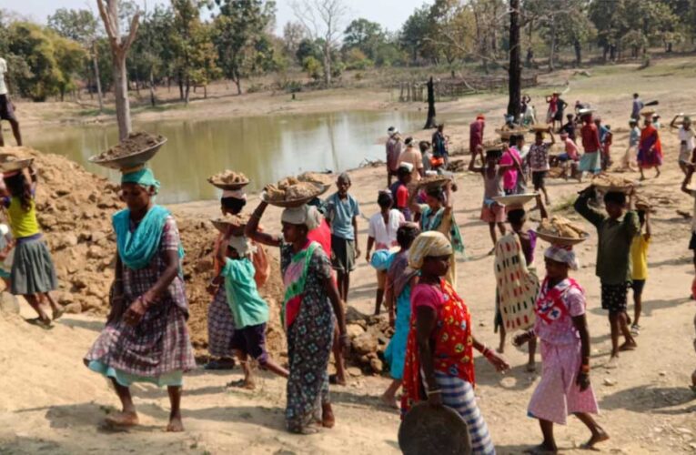 वीबी-जी राम जी एक्ट लागू होने से यूपी के मजदूरों को हर रोज मिलेंगे न्यूनतम 300 रुपये