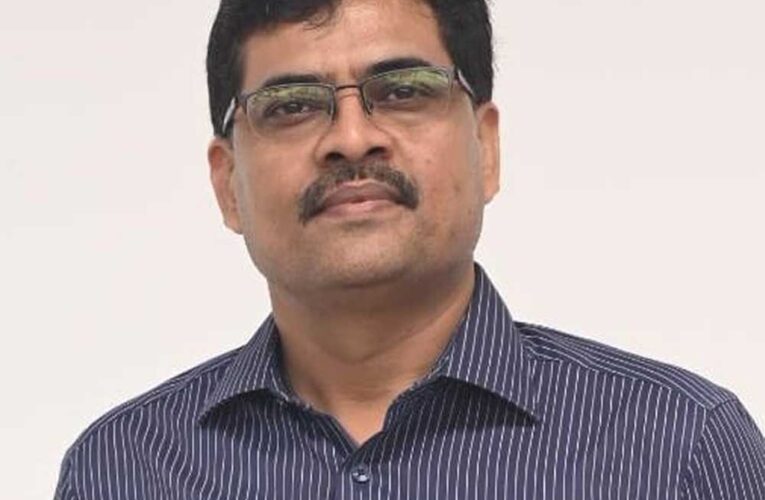 निर्विघ्न कांवड़ यात्रा के लिए तैयार उत्तर प्रदेश प्रोफेसर डॉ. कमलेश “कौन्तेय”, महात्मा गांधी काशी विद्यापीठ, वाराणसी