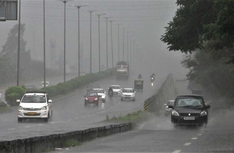 MP Weather Today: मध्य प्रदेश के 8 जिलों में भारी बारिश का अलर्ट, भोपाल में सुबह बूंदाबांदी; अब भी 17% कम बरसा मानसून