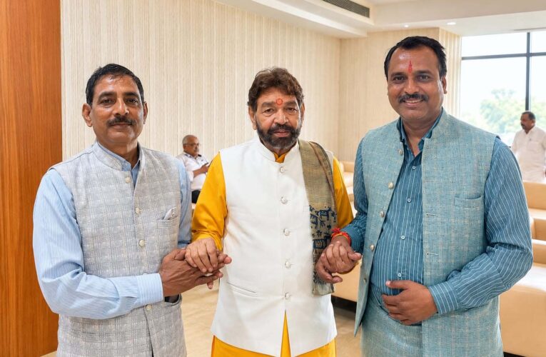 ​संभागीय अध्यक्ष गौरव सेठ ने राज्य पिछड़ा वर्ग आयोग अध्यक्ष डॉ. रामकृष्ण कुसमारिया से की सौजन्य भेंट