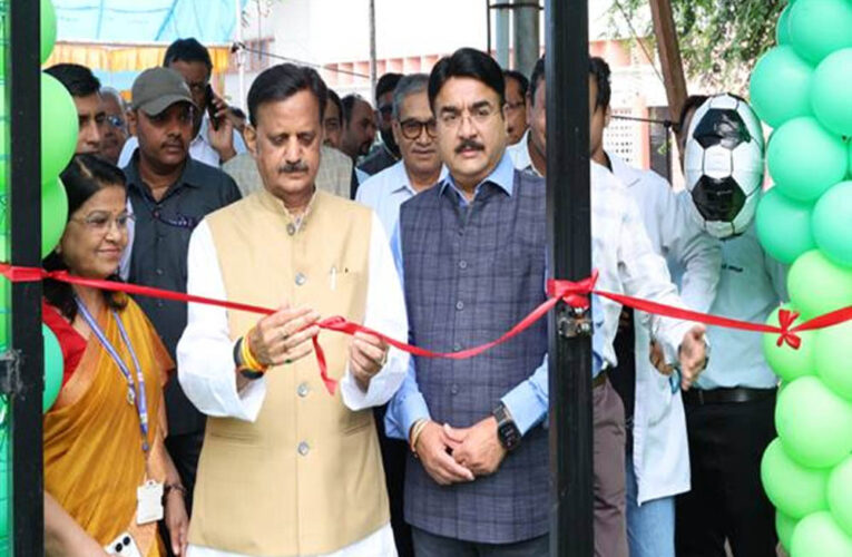 पूर्व छात्रों का अपनी संस्था से जुड़ाव नई पीढ़ी के विद्यार्थियों के लिए प्रेरणादायी: उप मुख्यमंत्री शुक्ल