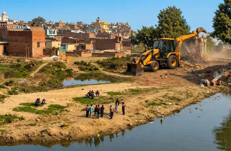 यमुना डूब क्षेत्र में अवैध निर्माण पर सख्त कार्रवाई, डीडीए ने हटाए कब्जे