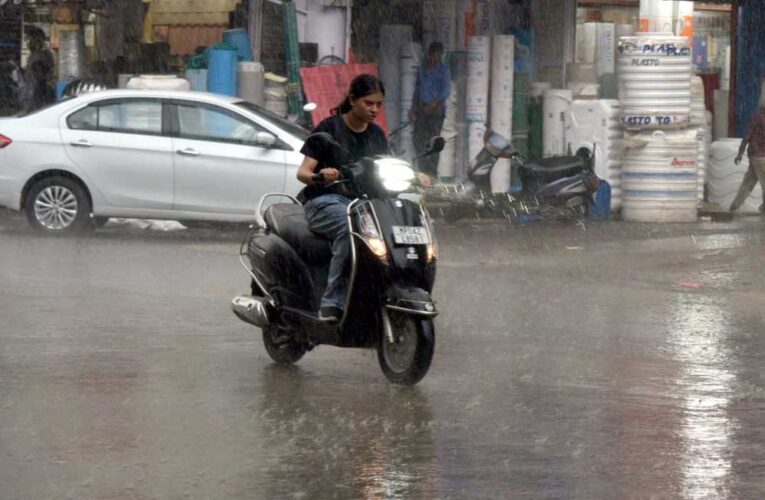 MP Weather Alert: मध्य प्रदेश के 14 जिलों में भारी बारिश का अलर्ट, जबलपुर-चंबल-नर्मदापुरम संभाग में चेतावनी