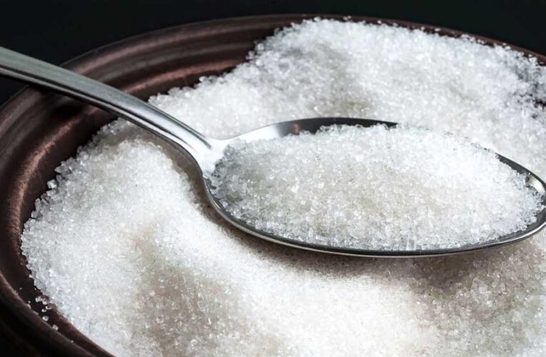 15% घटे चीनी के दाम, अभी और सस्ती होगी! सरकार के फैसलों का दिखने लगा असर