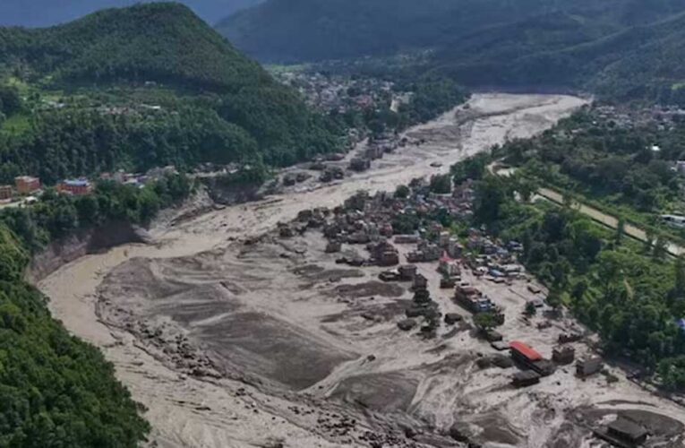 भोटेकोशी नदी में फिर बढ़ा जलस्तर, नेपाल में नई आपदा की आहट; कई इलाकों में अलर्ट