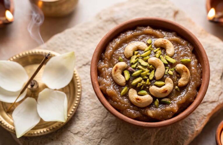 सावन के आखिरी सोमवार पर बनाएं बिना चीनी-दूध का रसीला सिंघाड़े का हलवा, 10 मिनट में तैयार