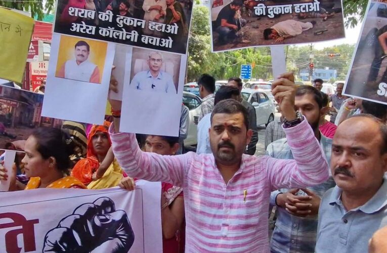 भोपाल में अवैध दुकानों पर कार्रवाई को लेकर रहवासियों ने निगम पर उठाए सवाल