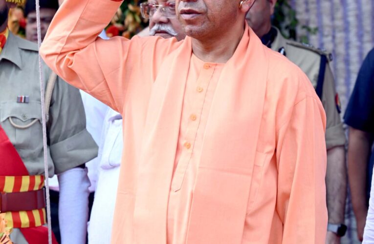 प्रदेश का युवा परिश्रमी और देश के लिए कुछ कर गुजरने की इच्छाशक्ति से भरपूर : सीएम योगी