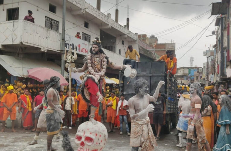 पाली से बाबा बैद्यनाथ धाम के लिए 300 से अधिक कांवड़ियों का भव्य प्रस्थान