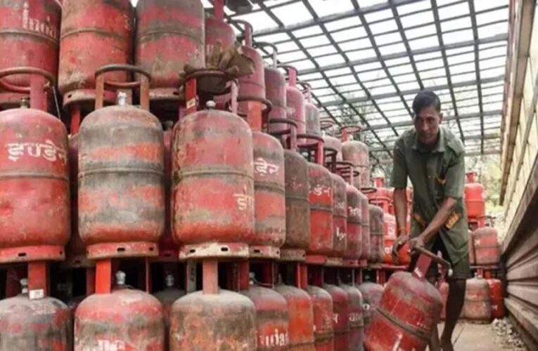गैस कनेक्शन धारकों के लिए जरूरी खबर, ई-केवाईसी की डेडलाइन बढ़ी; नहीं कराया तो बंद होगी बुकिंग
