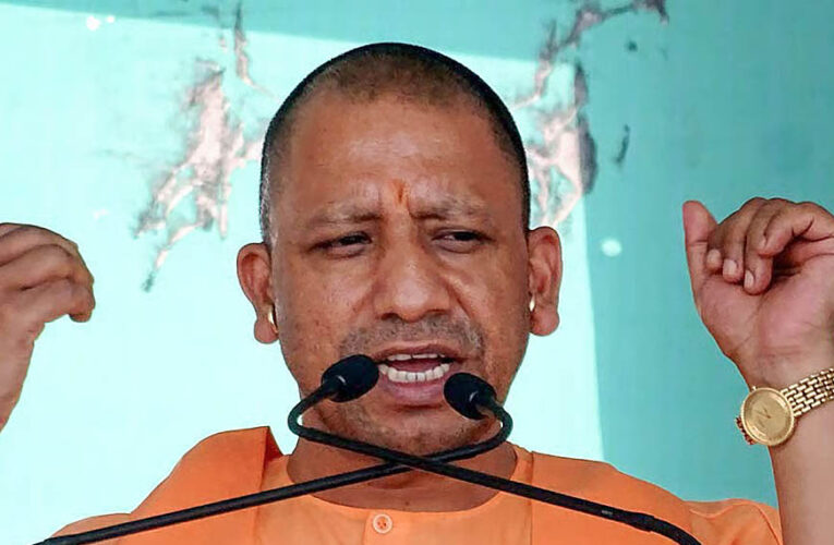 चाचा-भतीजे की जोड़ी लूटने निकल जाती थी’, CM योगी का सपा पर तीखा हमला