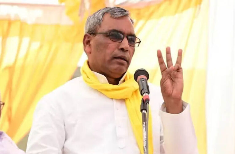 सपा के नेता गांव-गांव घूमकर नौकरियां बेचते थे, वही अब पेपर लीक की बात कर रहे : राजभर