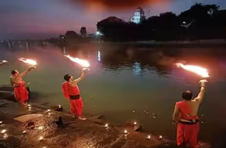 उज्जैन के रामघाट पर शिप्रा आरती को लेकर बवाल: पुरोहितों को हटाया गया, महाकाल समिति के बटुकों ने संभाली कमान