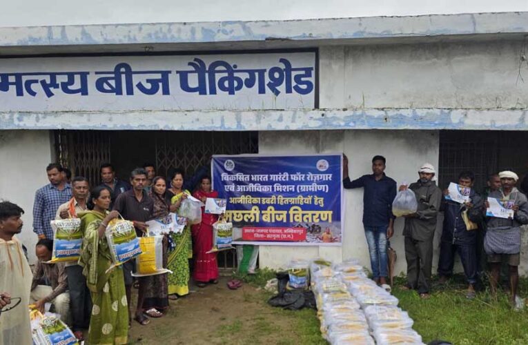 आजीविका डबरी और नवा तरिया से ग्रामीण अर्थव्यवस्था को मिल रहा नया आधार