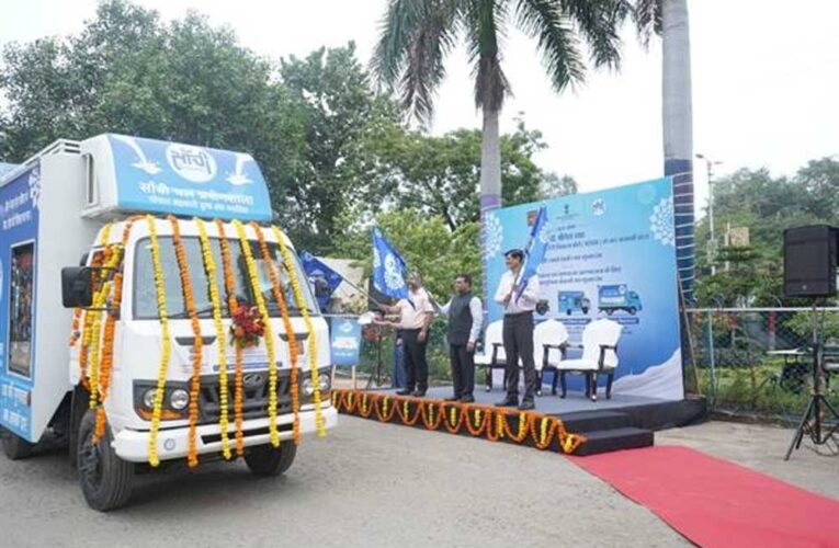 भोपाल दुग्ध संघ ने शुरू किए 12 नए मिल्क टैंकर, चलित दुग्ध परीक्षण प्रयोगशाला और 2 इलेक्ट्रिक वाहन