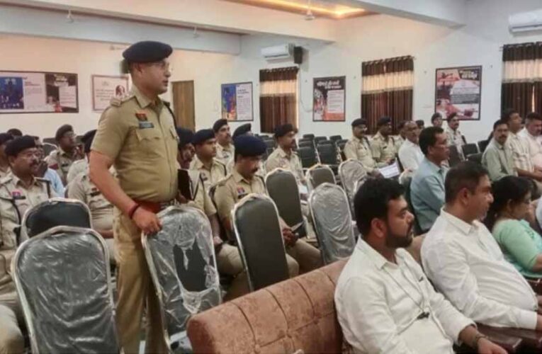 बिलासपुर SSP ने 83 पुलिस अधिकारी-कर्मचारियों को किया सम्मानित, उत्कृष्ट कार्य पर मिला पुरस्कार