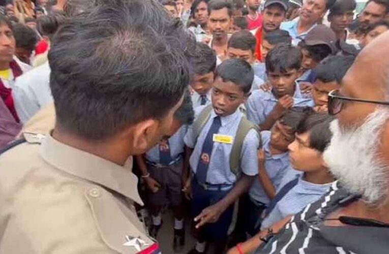CG के शिक्षा मंत्री का बड़ा आरोप, स्कूली बच्चों को उकसाकर प्रदर्शन करा रही कांग्रेस
